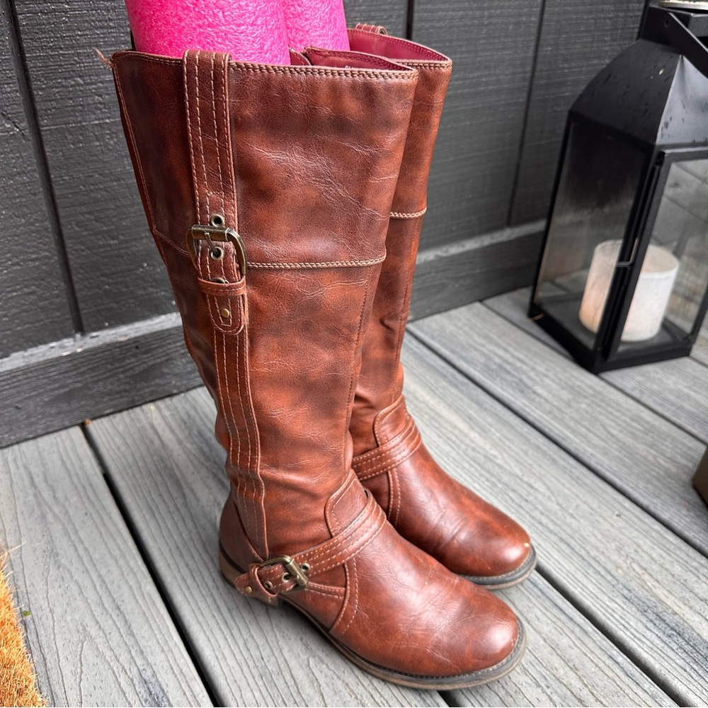 Bare Traps boots